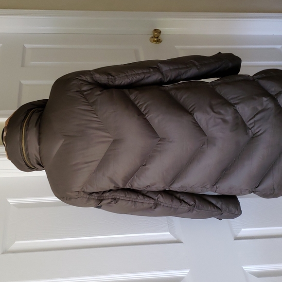 BURBERRY EASTWICK CHEVRON DOWN FILLED COAT PUFFER - Picture 6 of 14